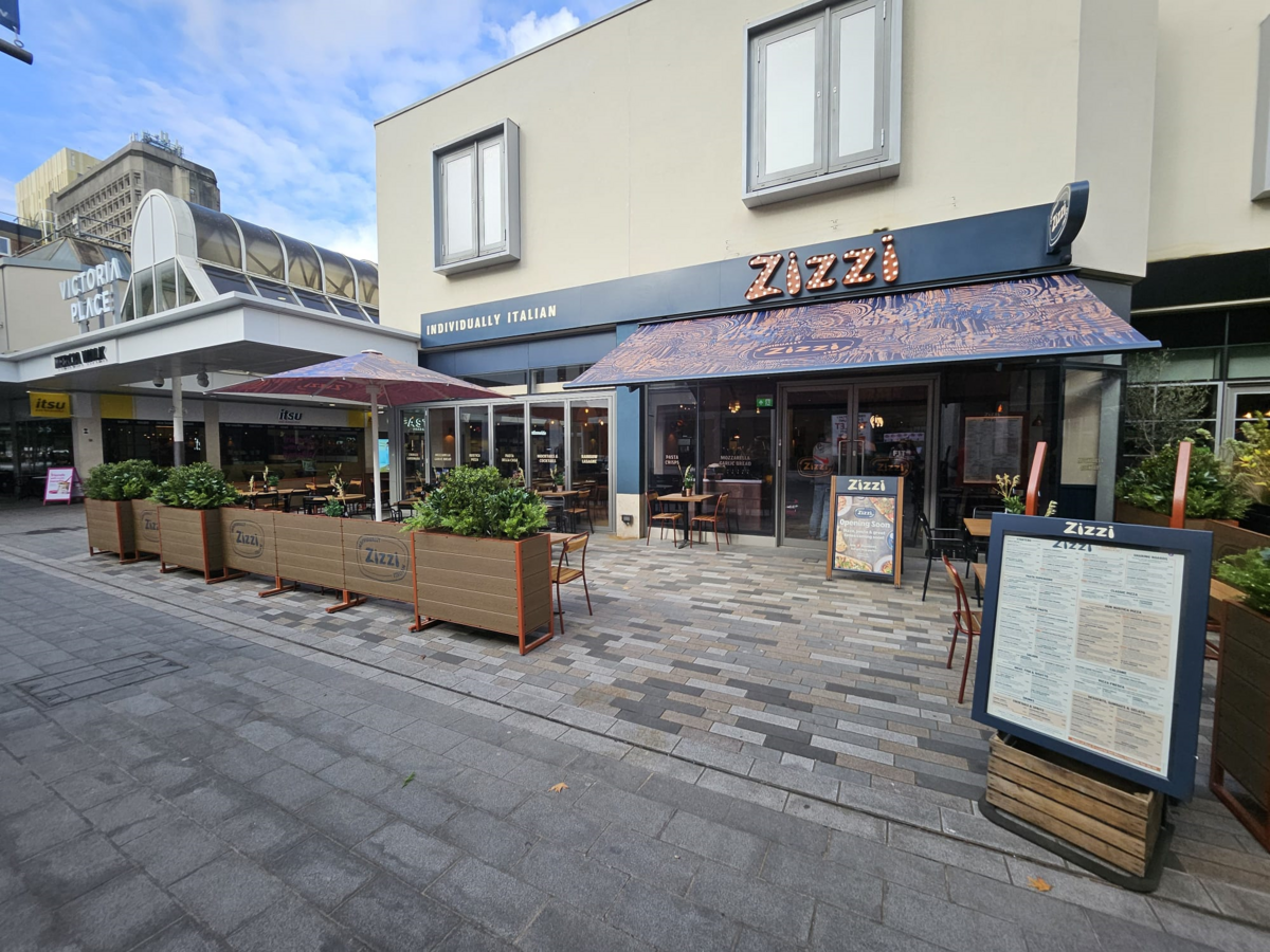Zizzi Shop Front