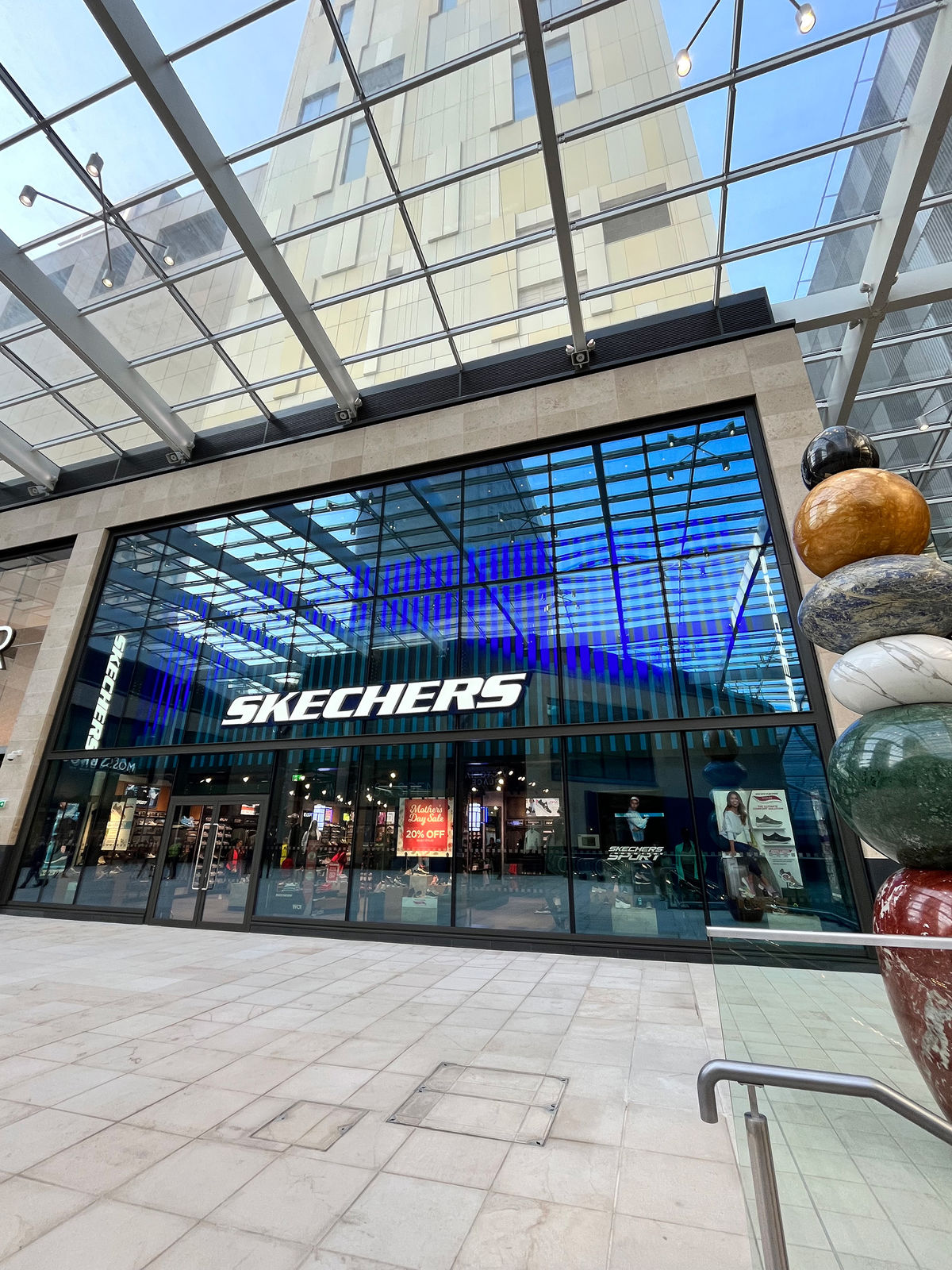 Skechers Shop Front